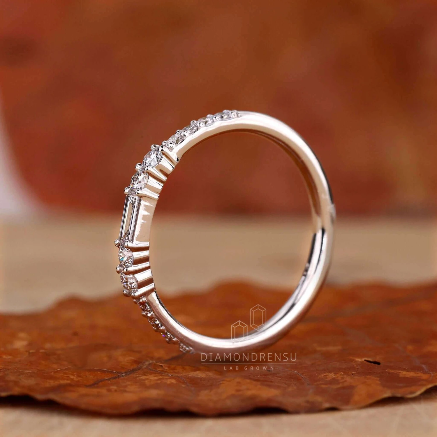 Baguette And Round Cut EF/VS Lab Grown Diamond Wedding Band - Image 3