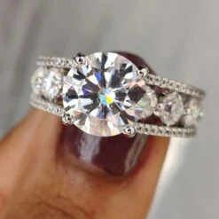 Celebrity Style 6.52 TW Round Brilliant Cut Unique Moissanite Engagement Ring