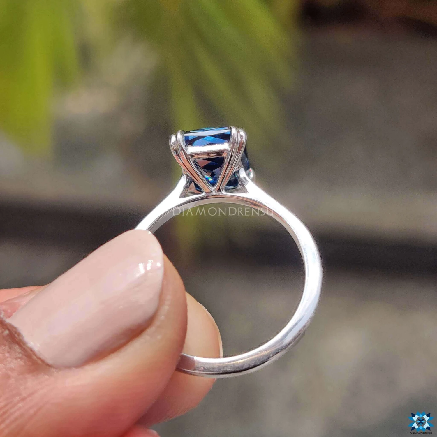 Royal Blue Criss Cut Moissanite Solitaire Engagement Ring - Image 2