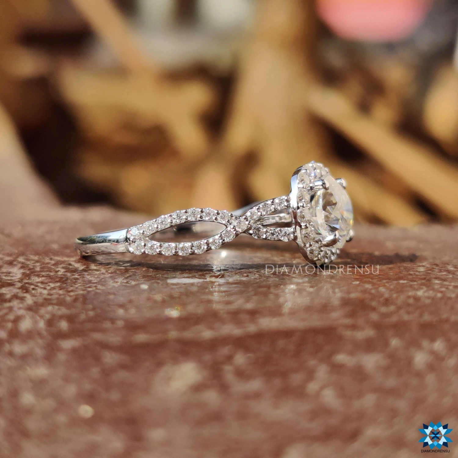 1.13 TCW Round Cut Dazzling Twisted Pave Set Halo Engagement Ring - Image 3