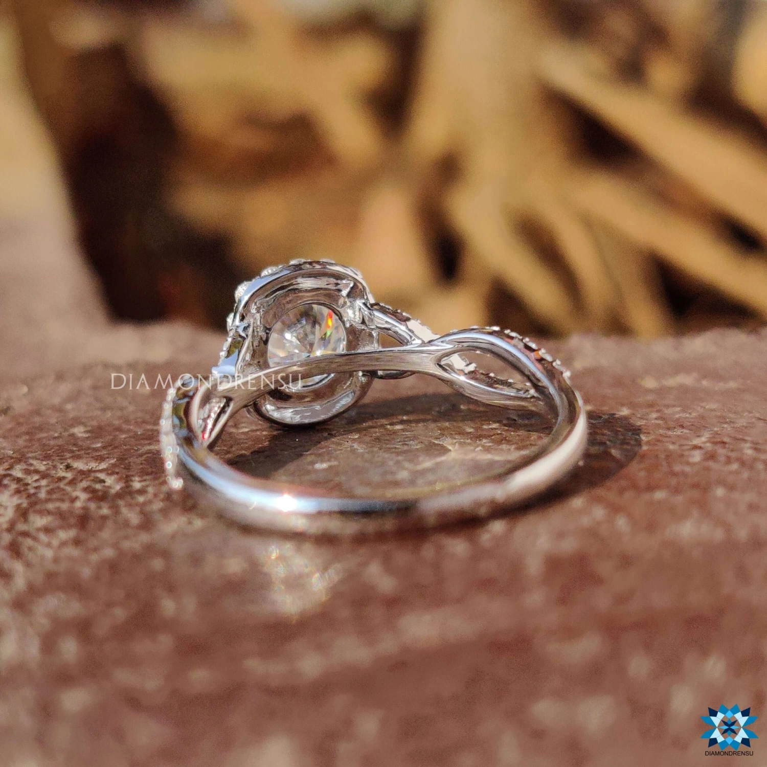 1.13 TCW Round Cut Dazzling Twisted Pave Set Halo Engagement Ring - Image 6