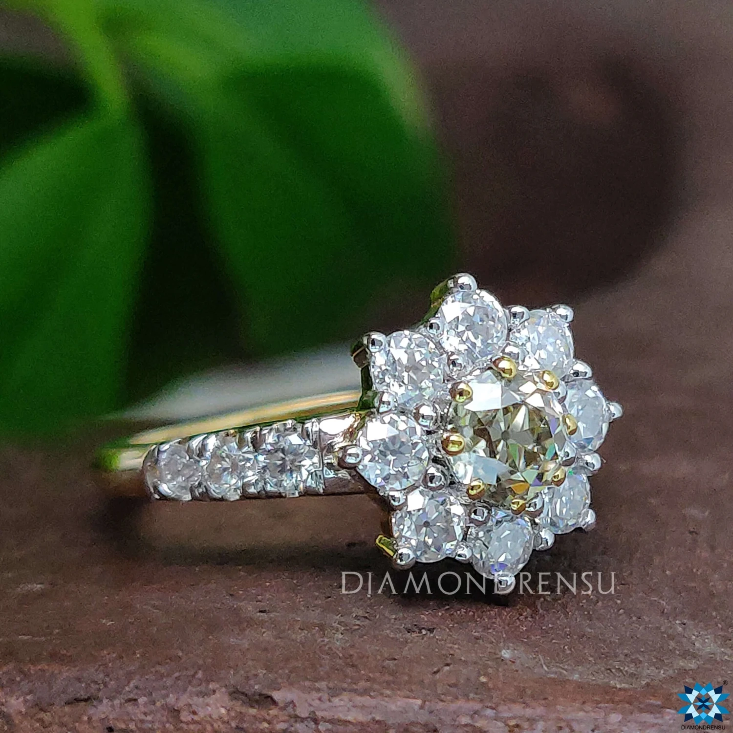 1.00 TW Round OEC Classic Cluster Pave Engagement Ring - Image 3